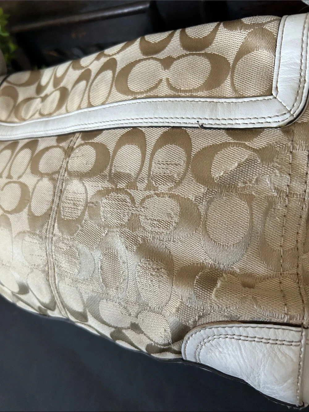 Vintage Coach Soho (or Hamptons) Signature Flap Shoulder Bag F13972